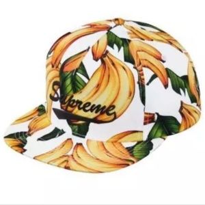 SUPREME banana snapback hat